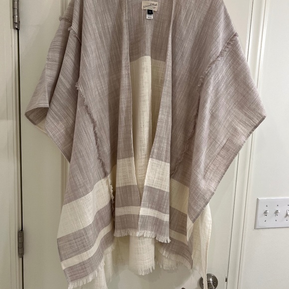 Universal Thread Tops - Universal Thread Open Front Stripe Fringe Tunic Kimono Cardigan--Fits Most